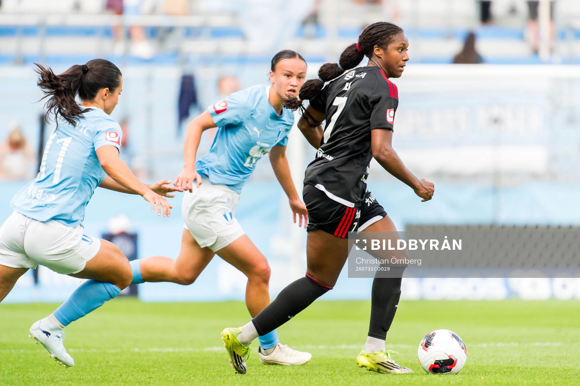 Piteås Amirah Iman Ali och Malmö FFs Vesna Milivojevic