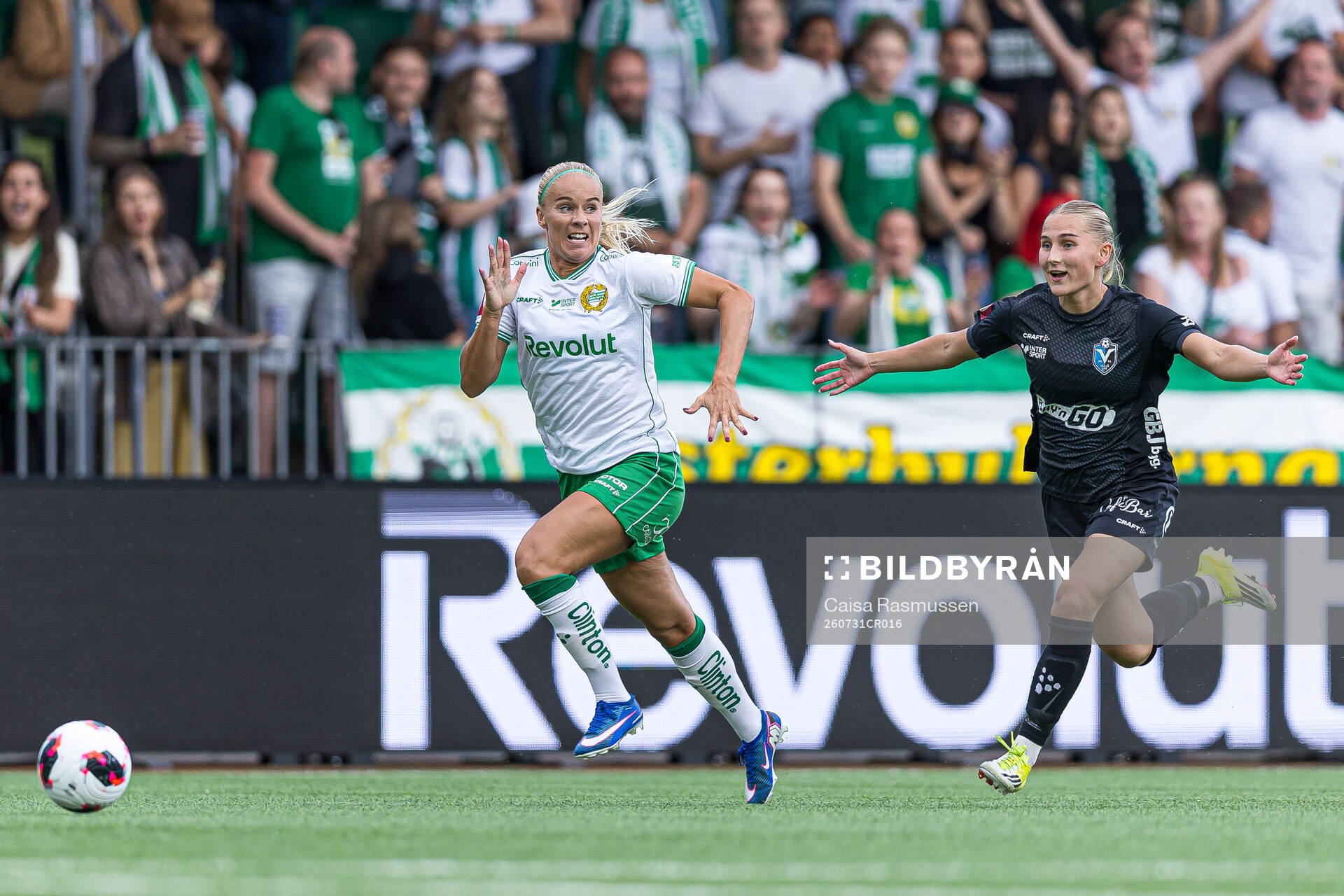 Hammarbys Stina Lennartsson och Växjö DFFs Helmi Raijas