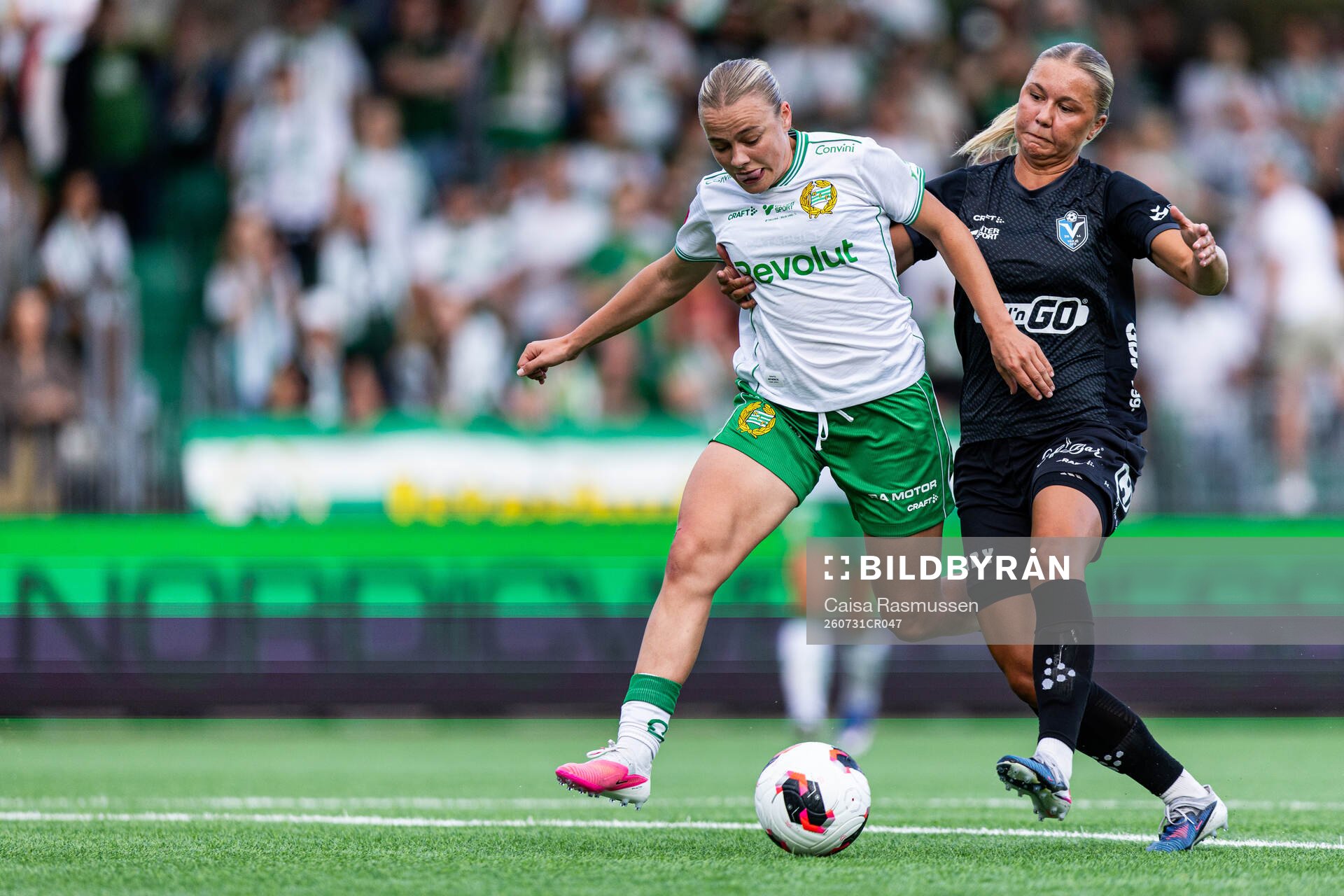 Hammarbys Mari Nyhagen och Växjö DFFs Alice Broman
