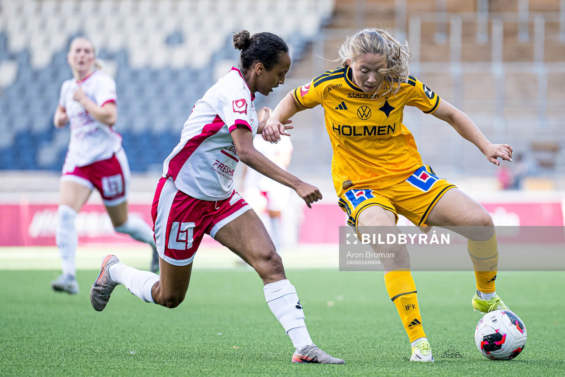 IK Uppsalas Arsema Weldai och IFK Norrköpings Paula