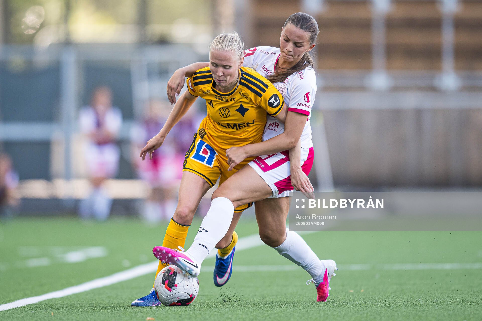 IFK Norrköpings Elin Rombing och IK Uppsalas Stina Leffler