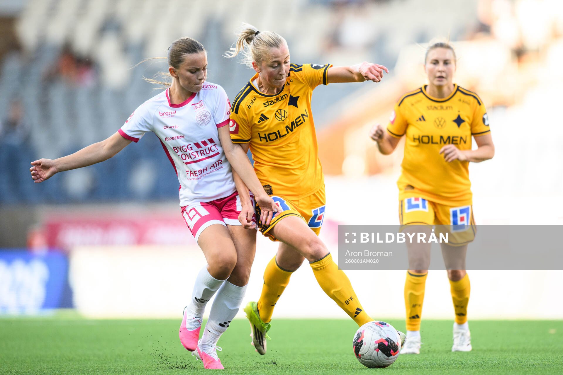 IK Uppsalas Stina Leffler och IFK Norrköpings Julia