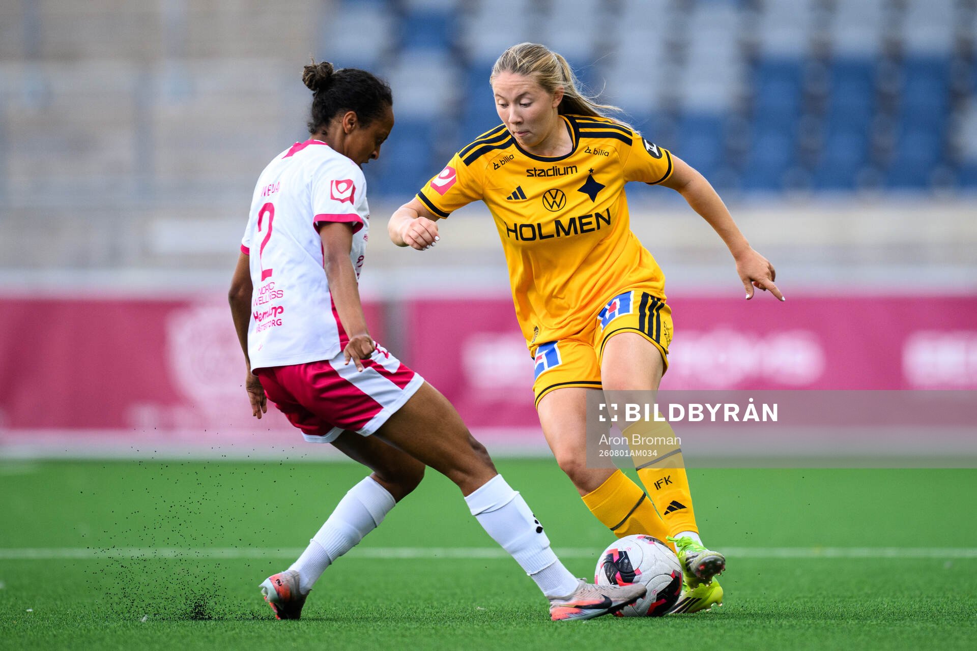 IK Uppsalas Arsema Weldai och IFK Norrköpings Emma