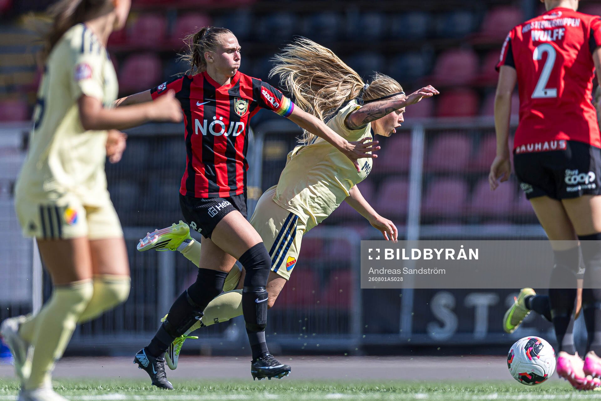 Brommapojkarnas Frida Thörnqvist och Djurgårdens Therese