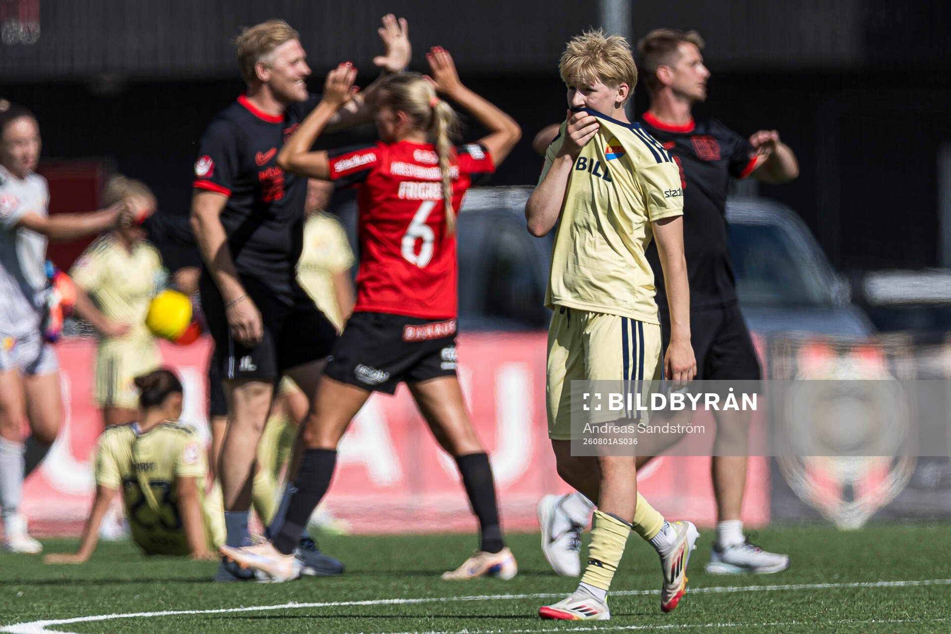 Djurgårdens Olivia Ulenius deppar