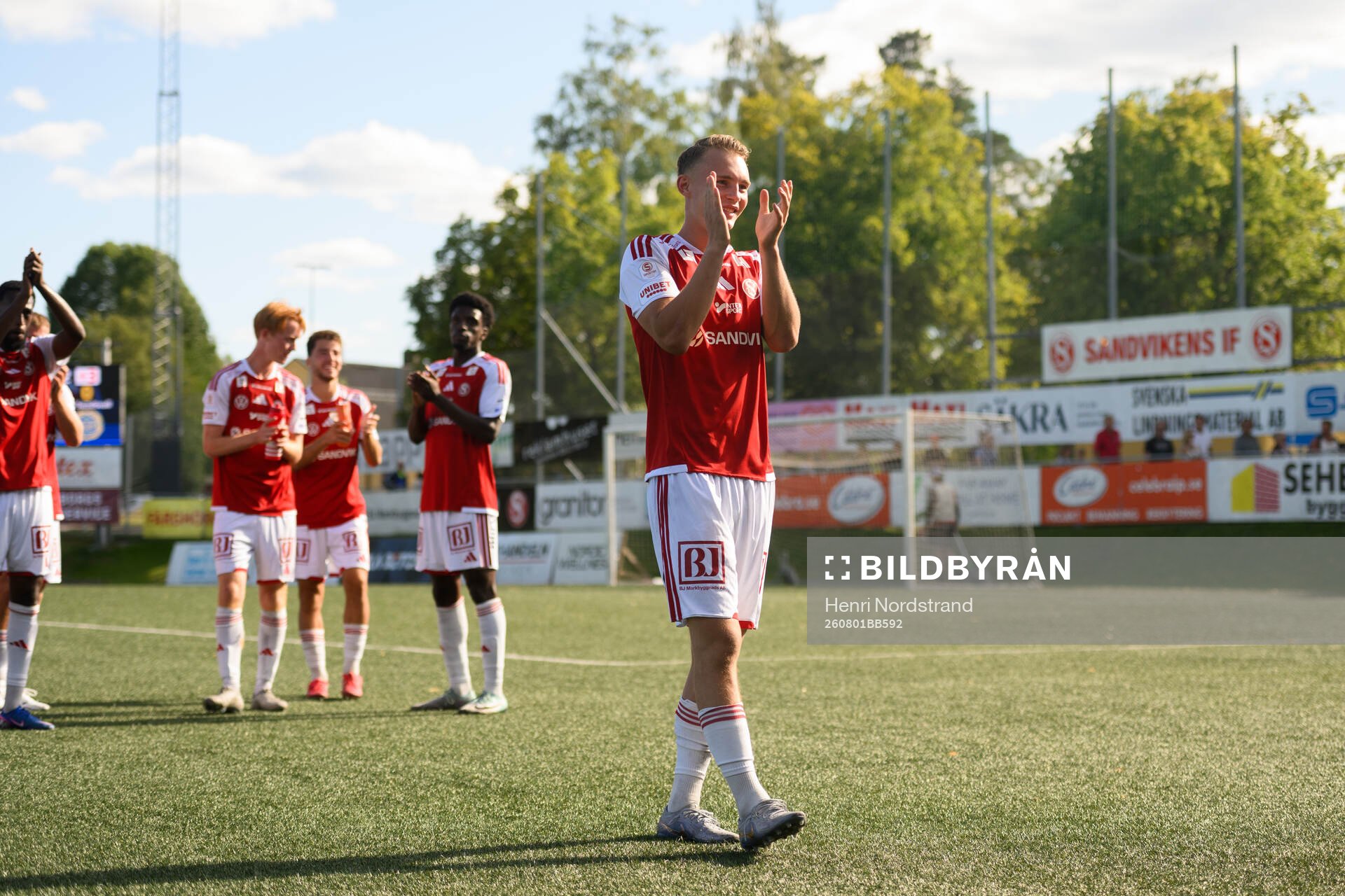 Sandvikens Nino Geiger jublar