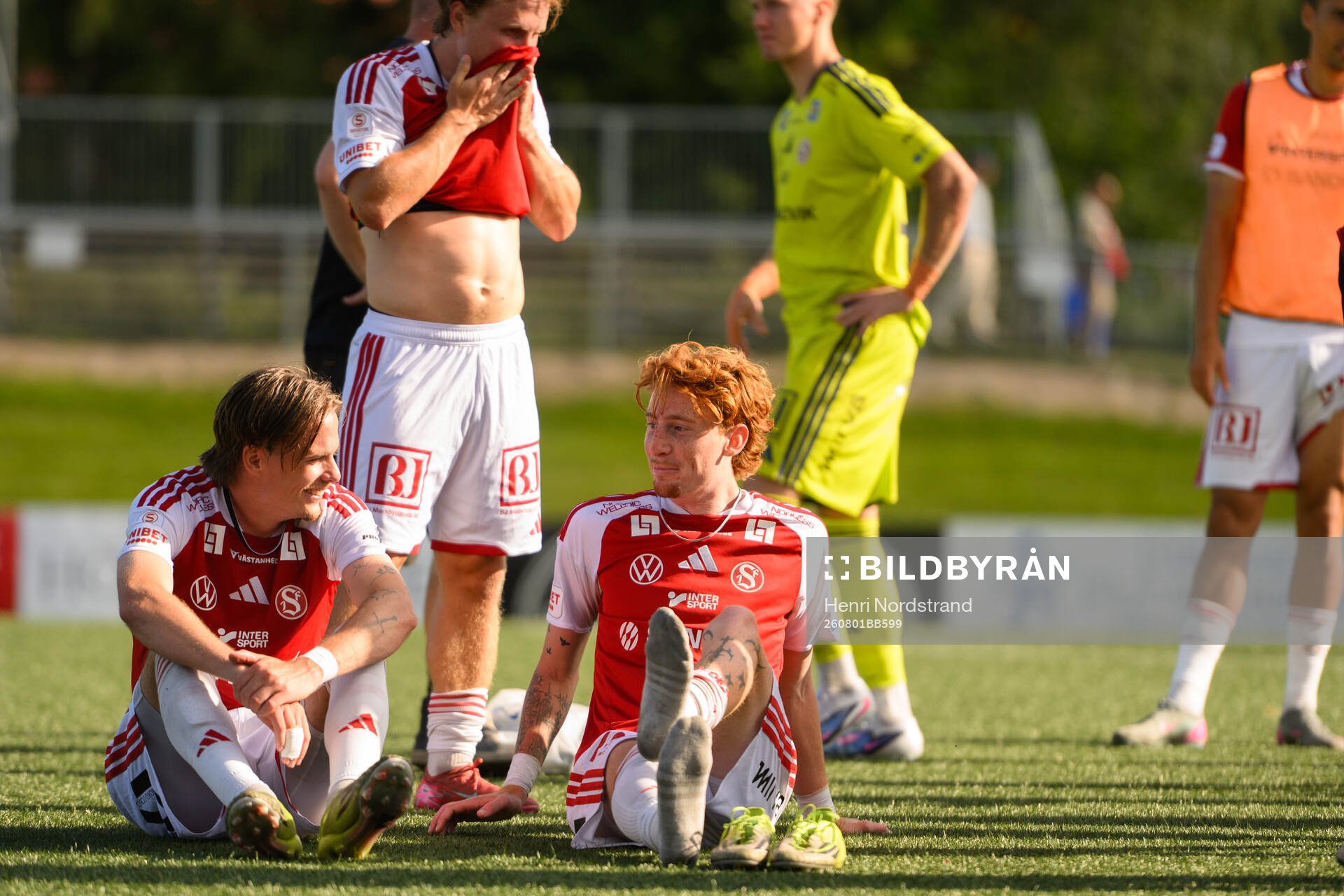 Sandviken Johan Arvidsson och Alan Carleton jublar