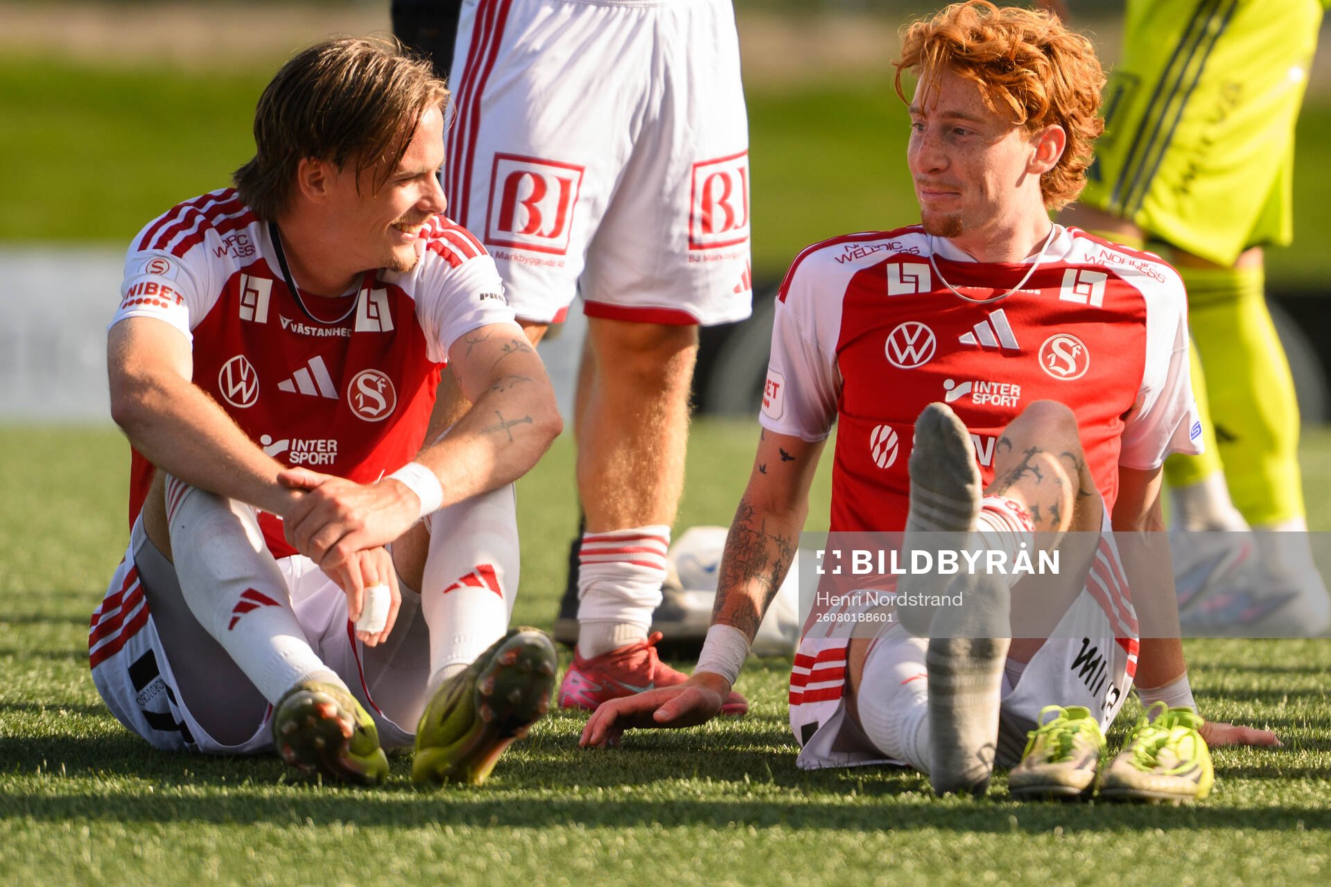 Sandviken Johan Arvidsson och Alan Carleton jublar