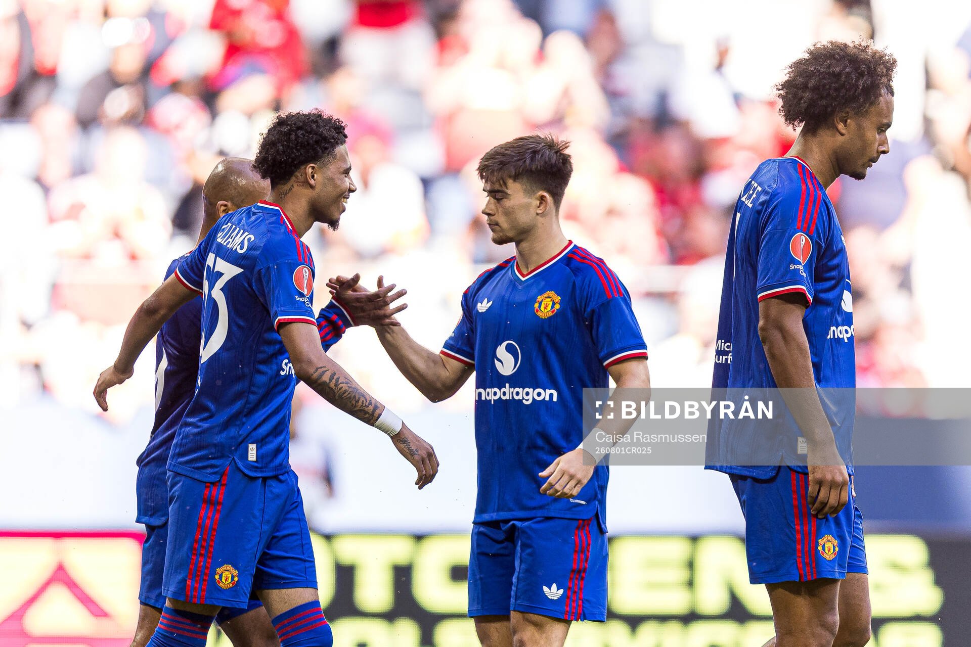 Players of Manchester United celebrate