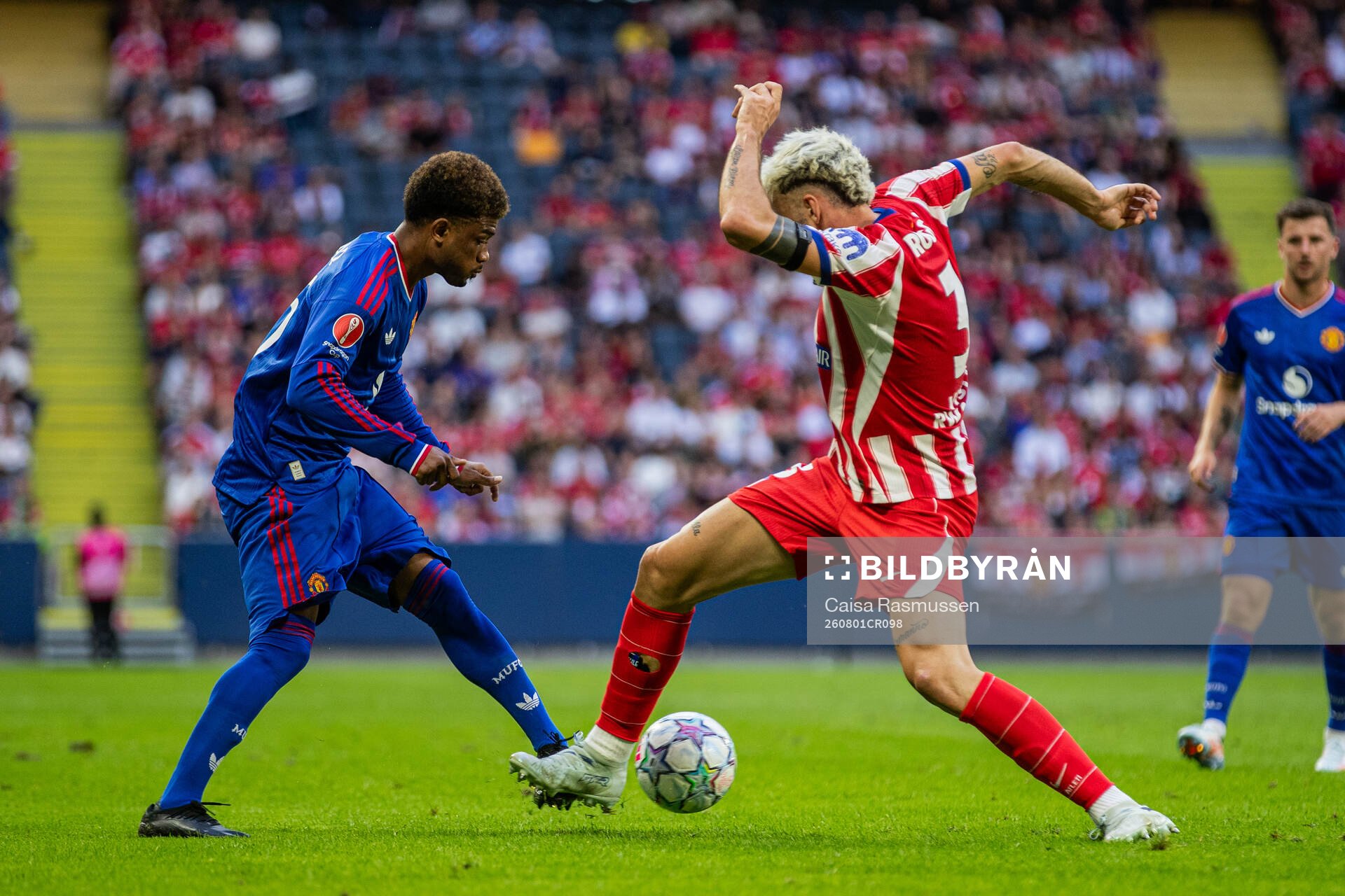 Amad of Manchester United and Matteo Ruggeri of Atletico de