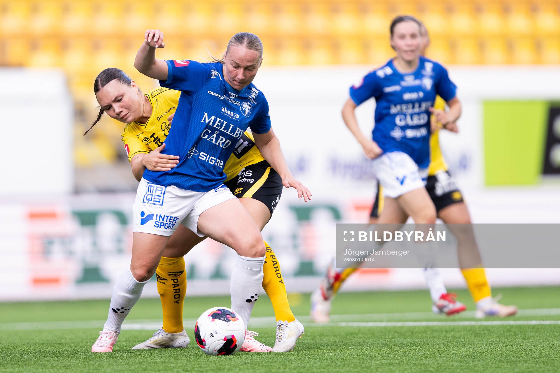 Elfsborgs Hedvig Petersson och Trelleborgs Alva Hed