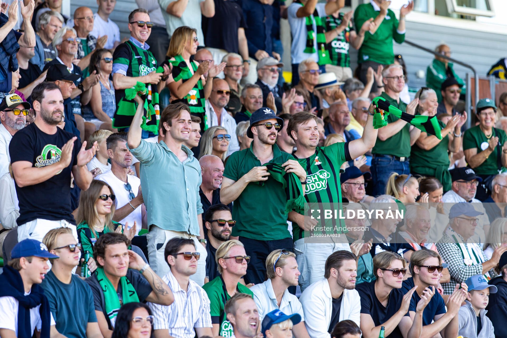 Varbergs supportrar jublar