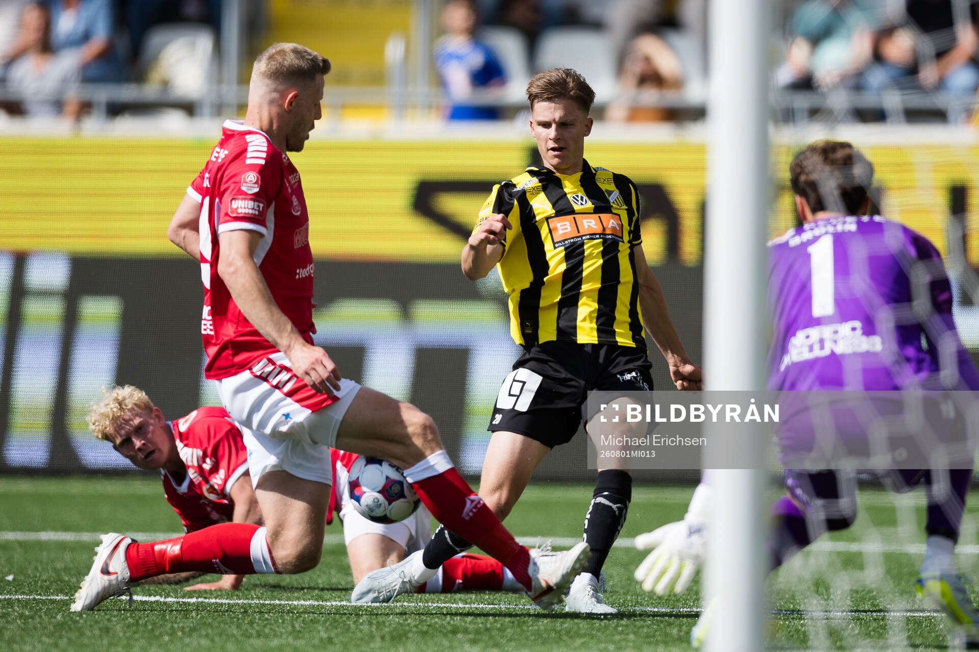 Häckens Adrian Svanbäck och Kalmars Lars Sætra