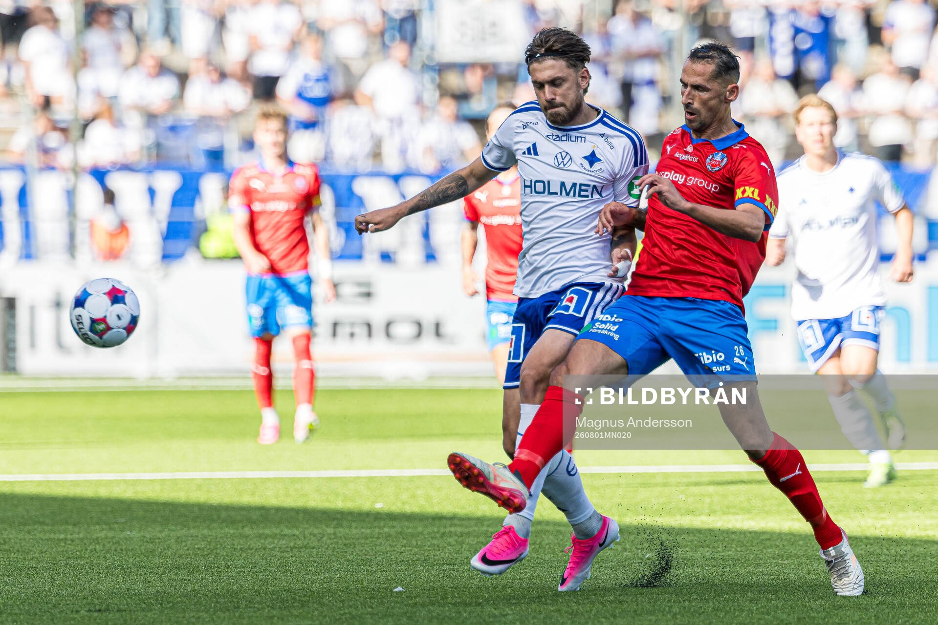 IFK Norrköpings Tim Prica och Helsingborgs Loret Sadiku