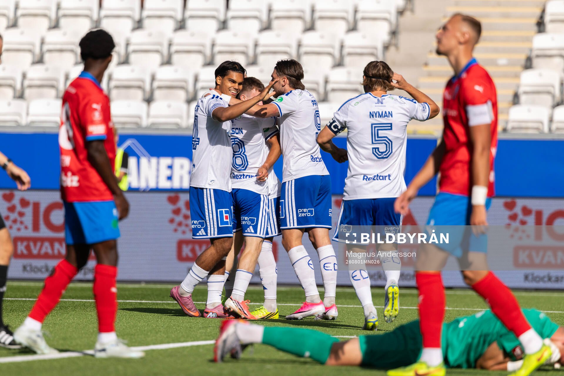 IFK Norrköpings Spelare jublar