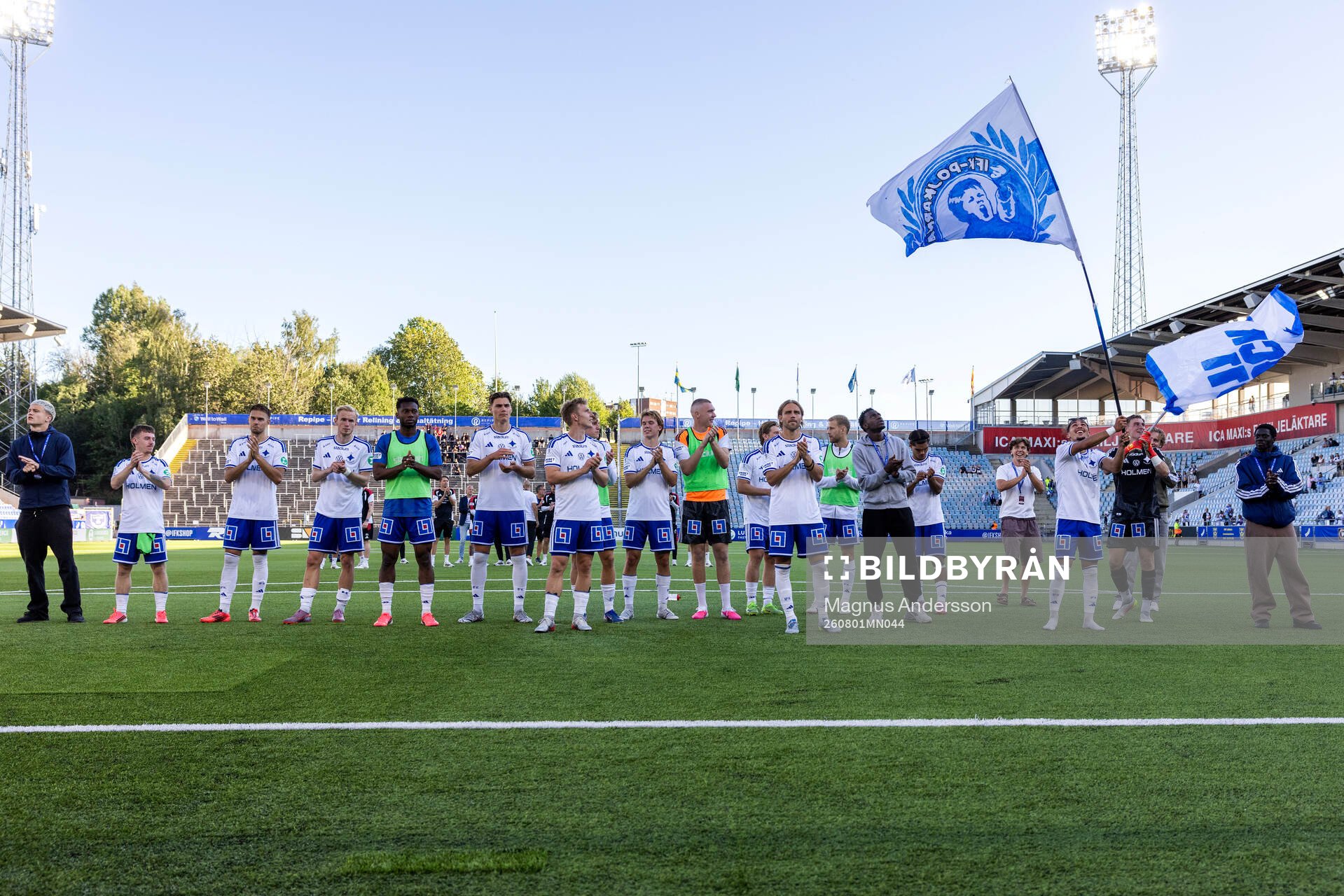IFK Norrköpings spelare jublar