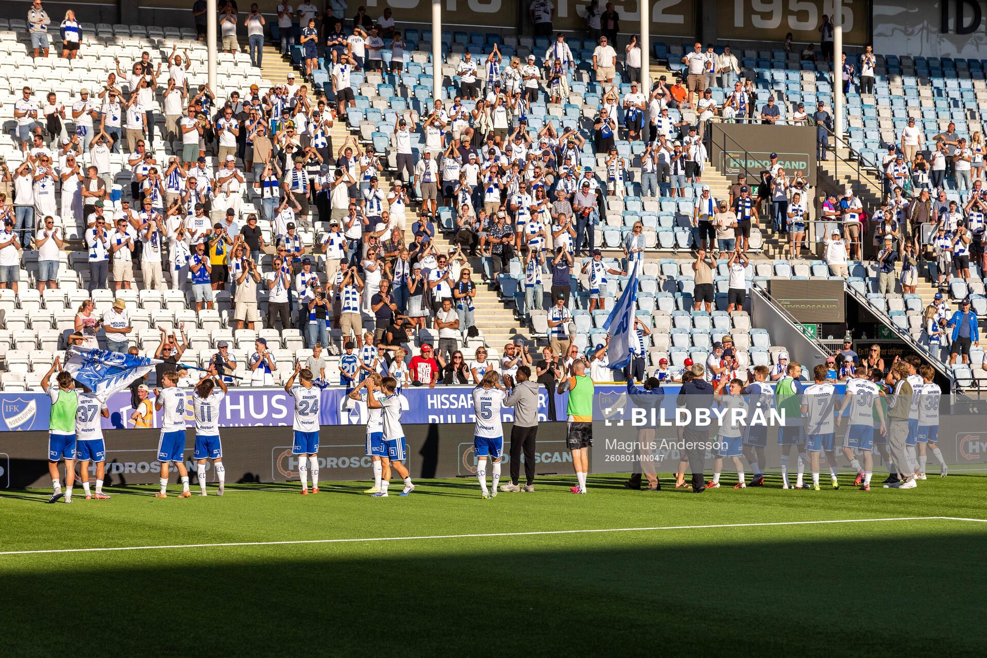 IFK Norrköpings spelare jublar