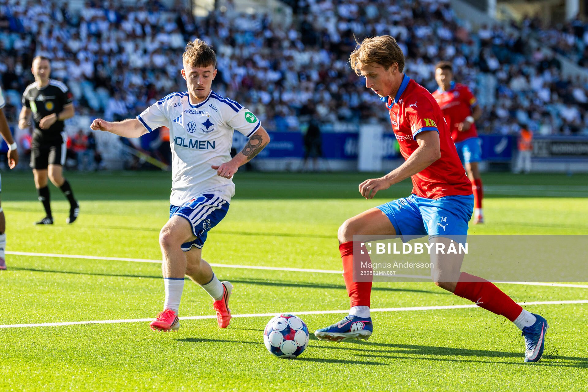 IFK Norrköpings Ryan Nelson och Helsingborgs Lukas