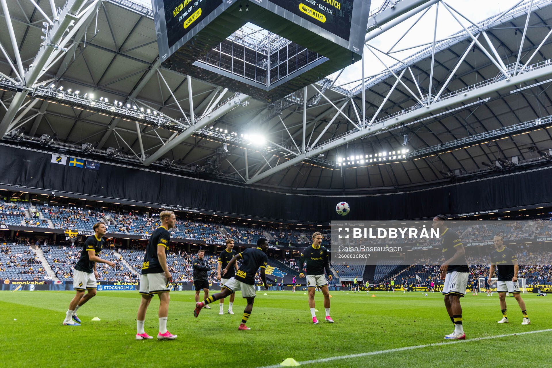 AIKs spelare värmer upp
