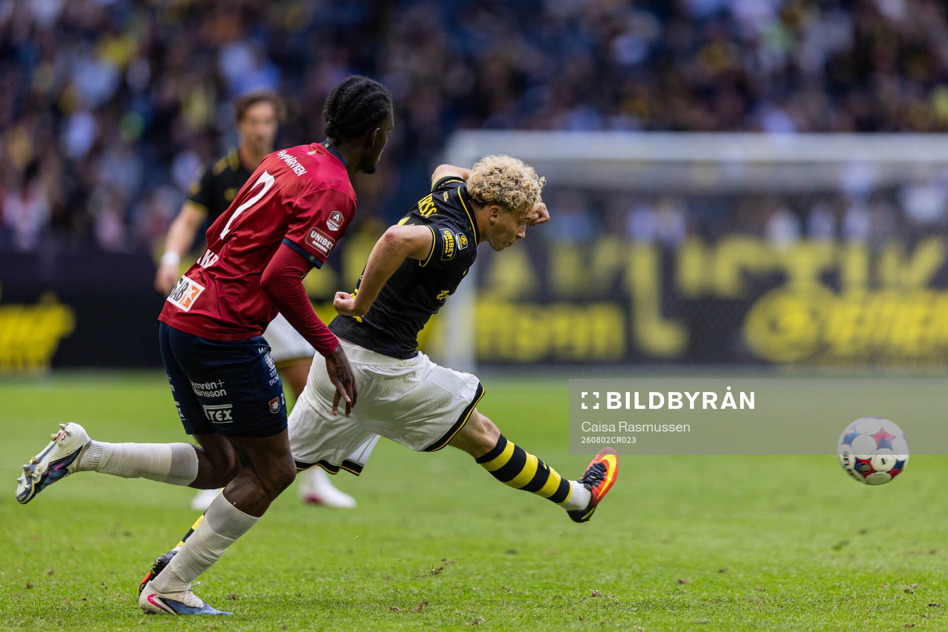 Örgrytes Michael Parker och AIKs Victor Goncalves Andersson