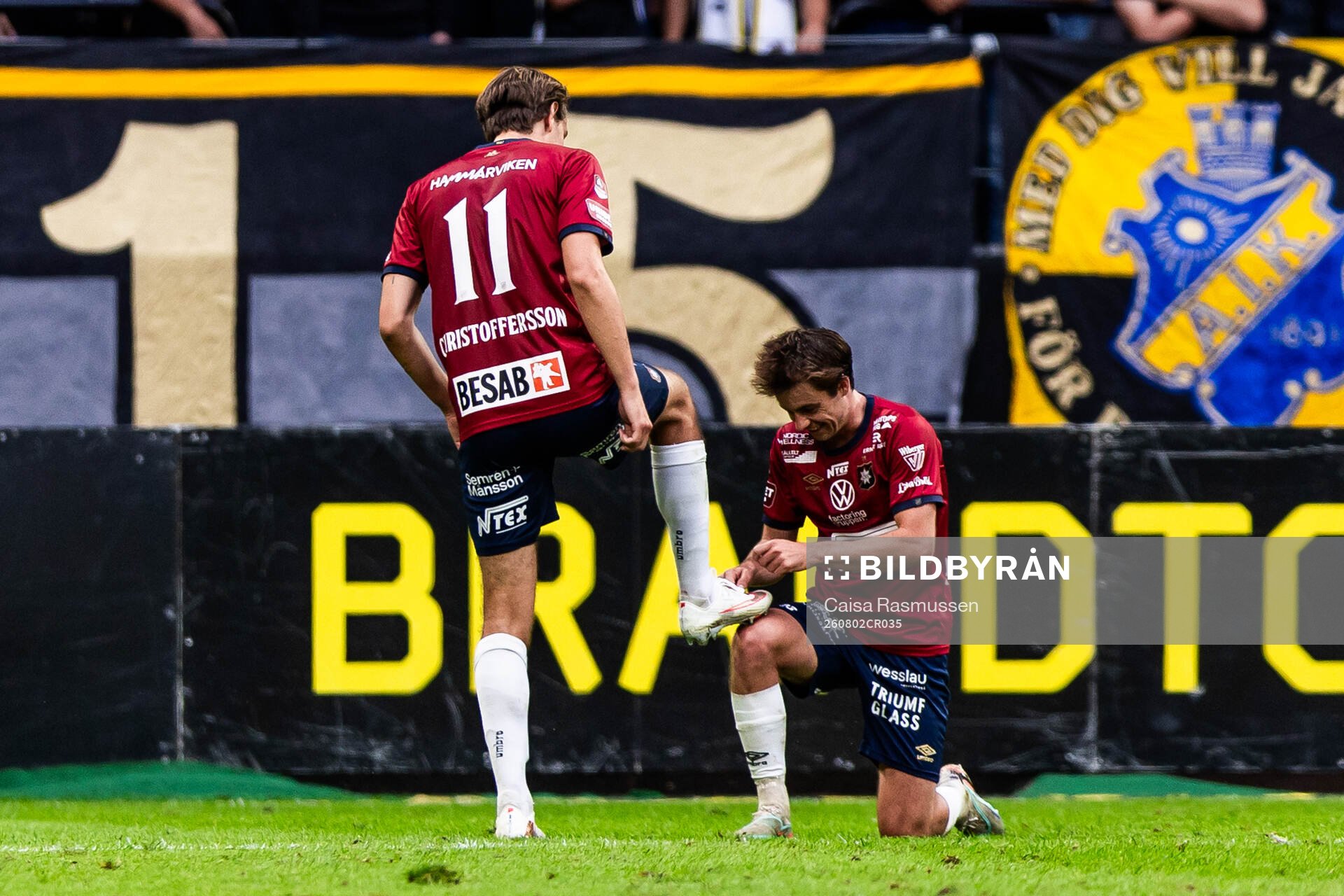 Örgrytes Noah Christoffersson och Owen Parker-Price jublar