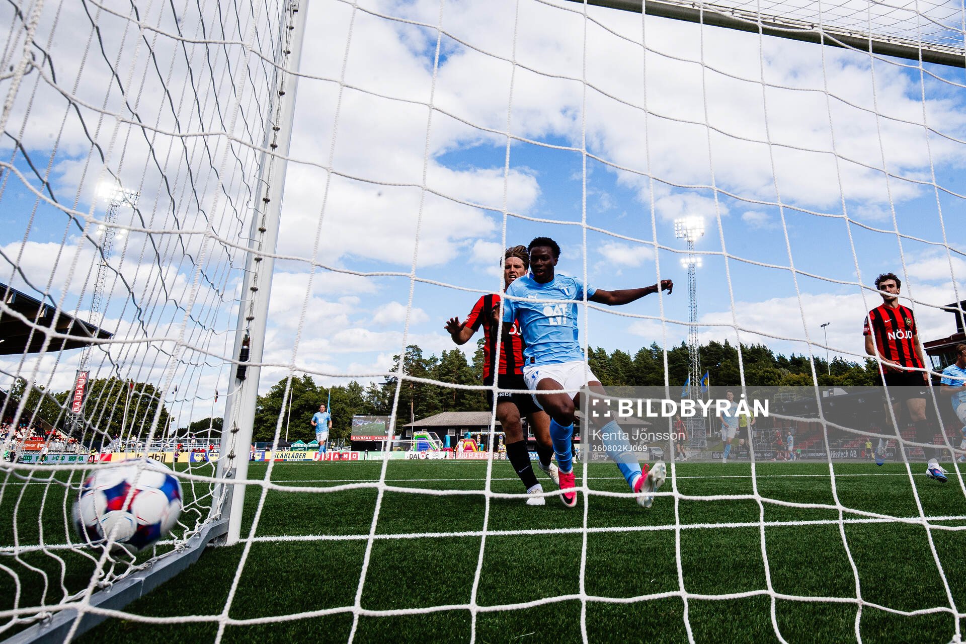 Malmö FFs Diego Garcia (ej i bild) gör 1-2