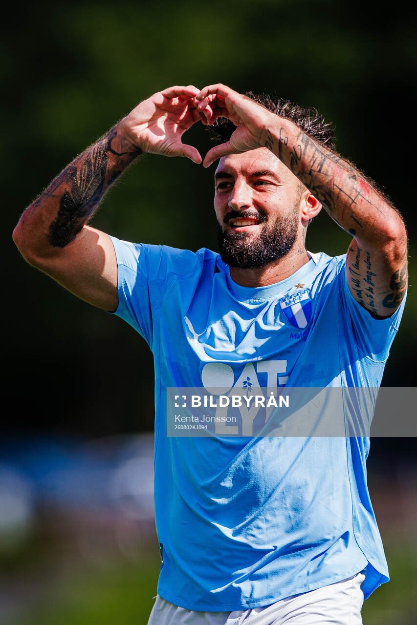 Malmö FFs Sead Haksabanovic jublar
