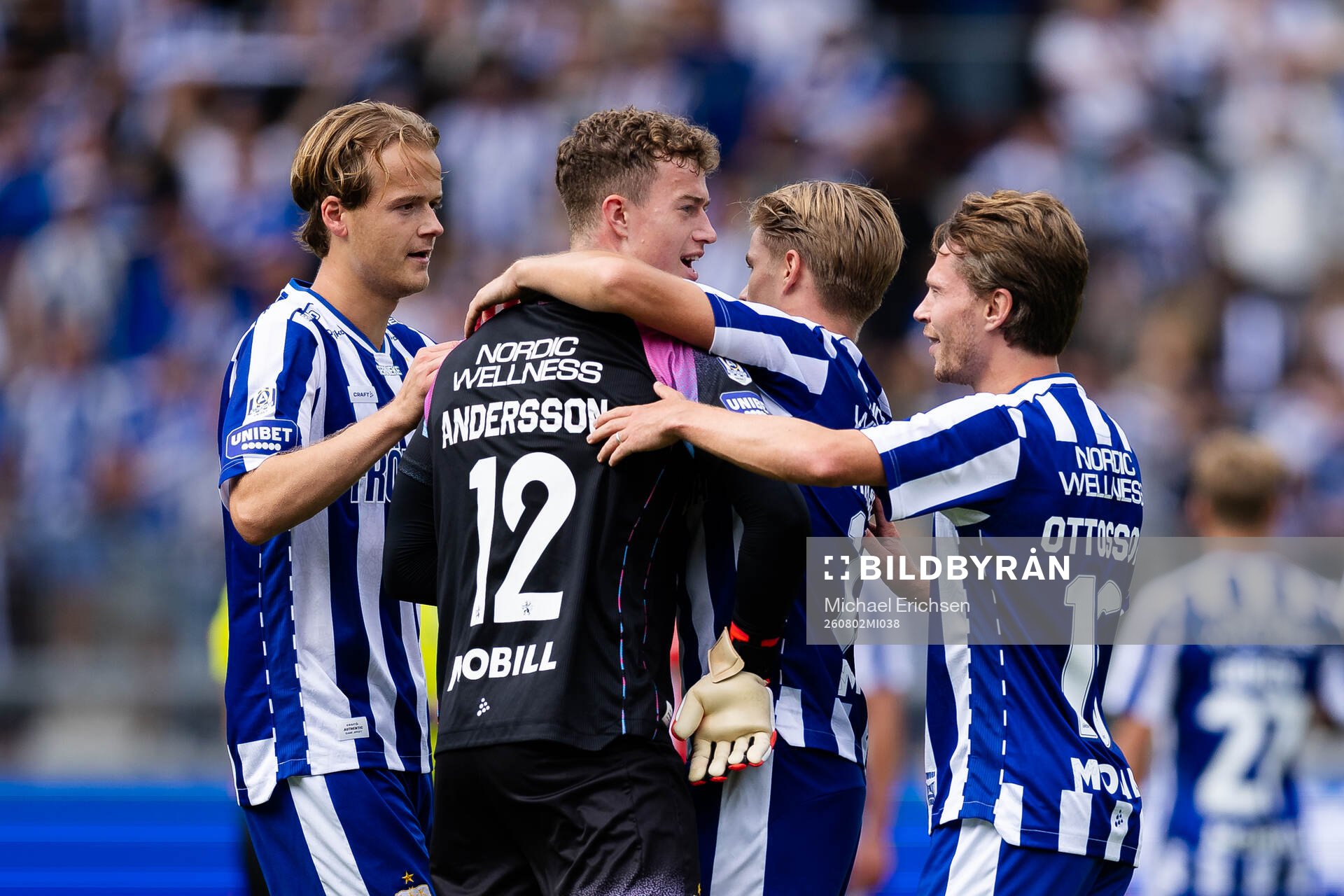 IFK Göteborgs August Erlingmark, målvakt Viktor Andersson