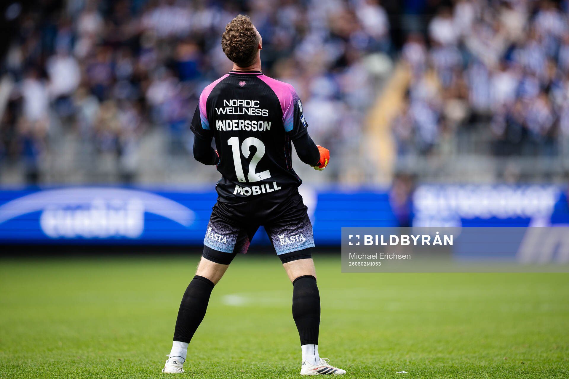IFK Göteborgs målvakt Viktor Andersson jublar