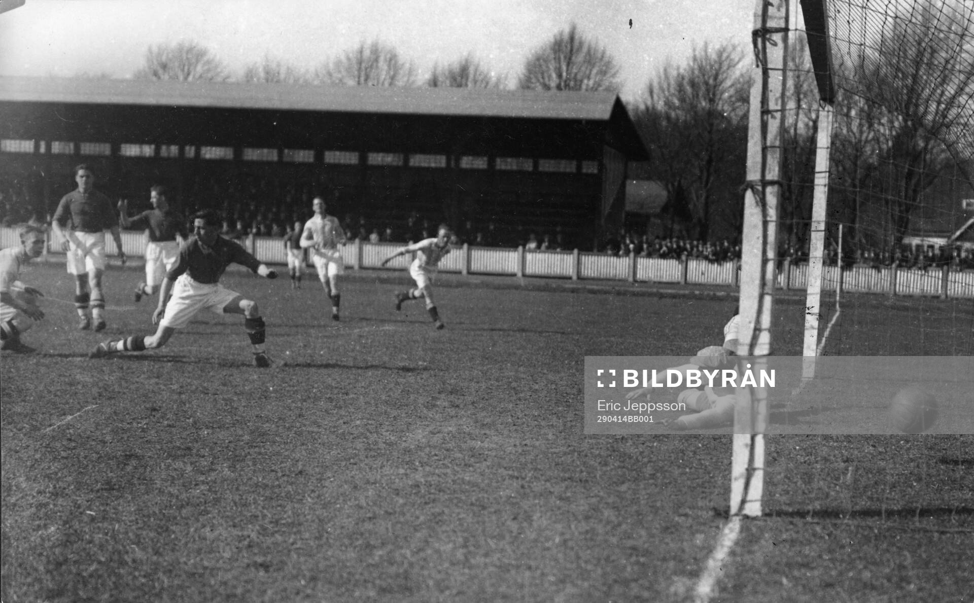 Trelleborgskamraterna gör mål på H.B. I. 14 april 1929.