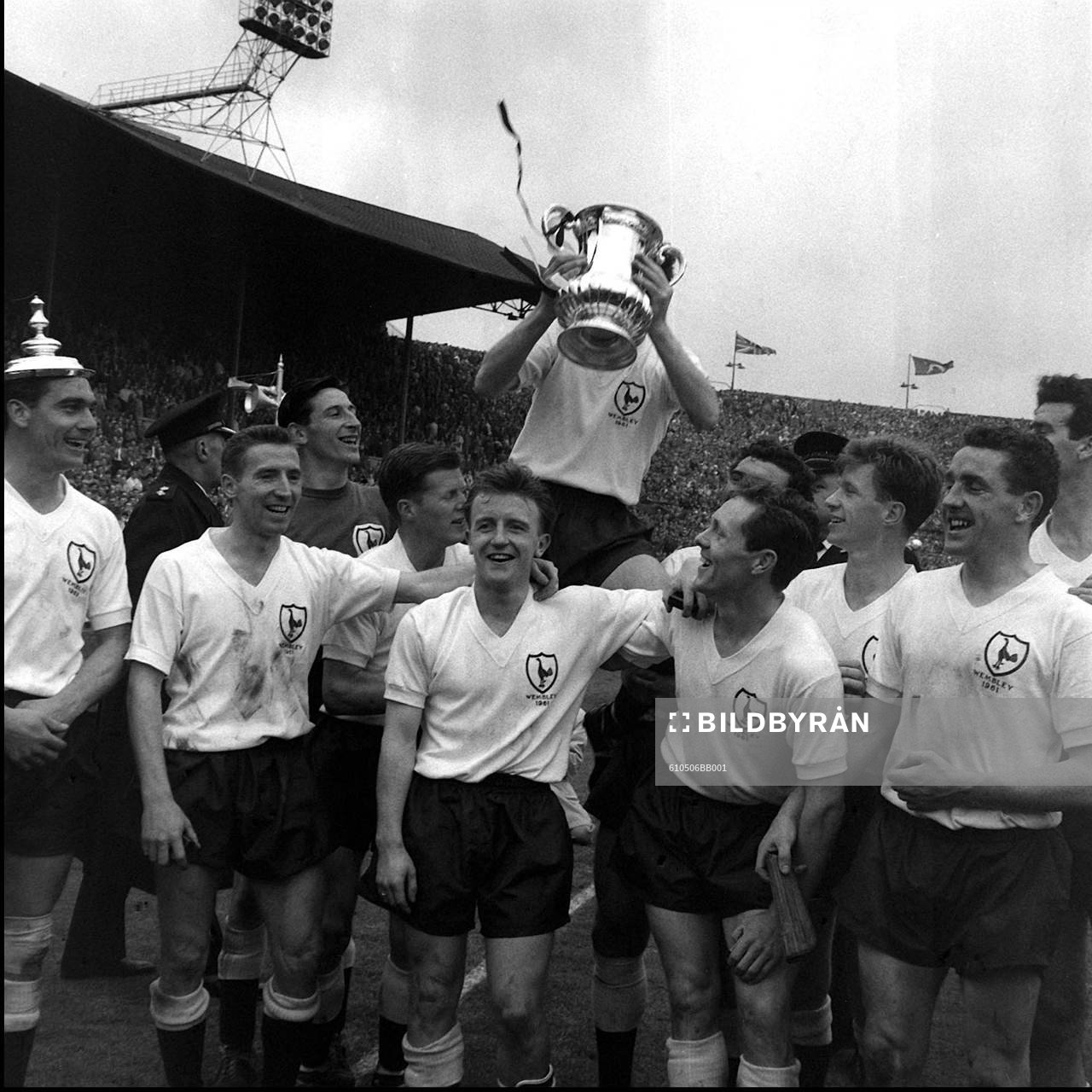 Tottenham Hotspur vinner FA-cupen,  jubel med pokal