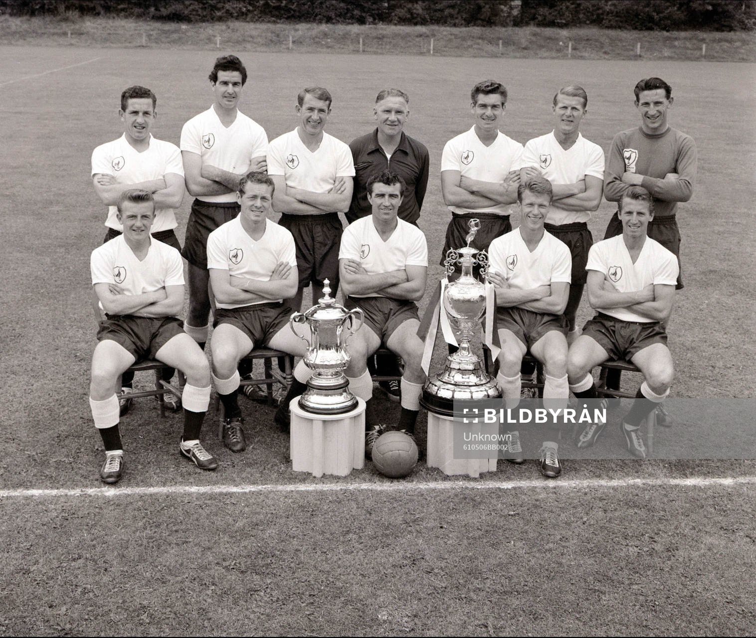 Tottenham Hotspur, lagbild, med pokal, pokaler