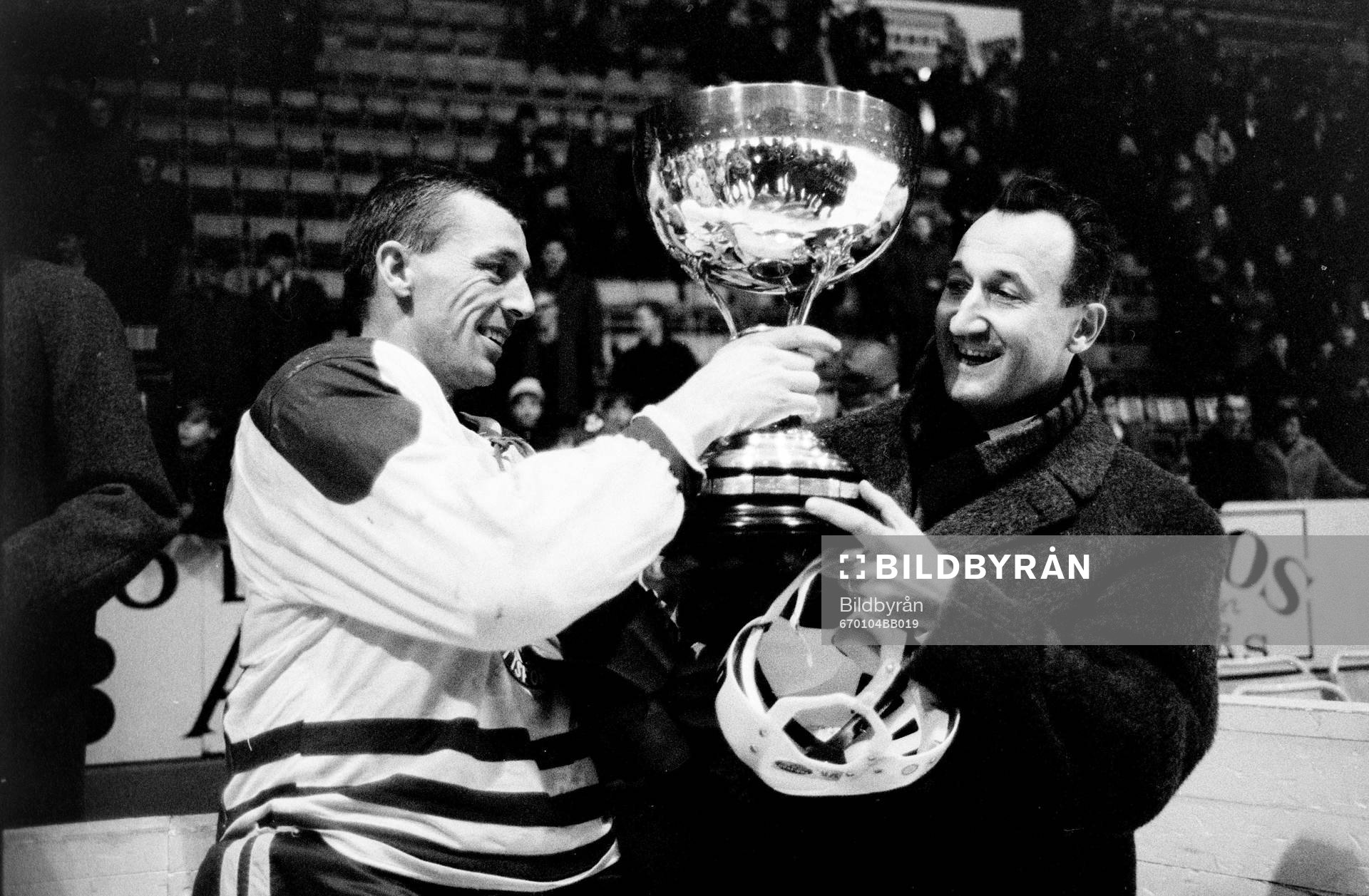 Nisse Nilsson, Leksand med pokalen och tränare Vladimir