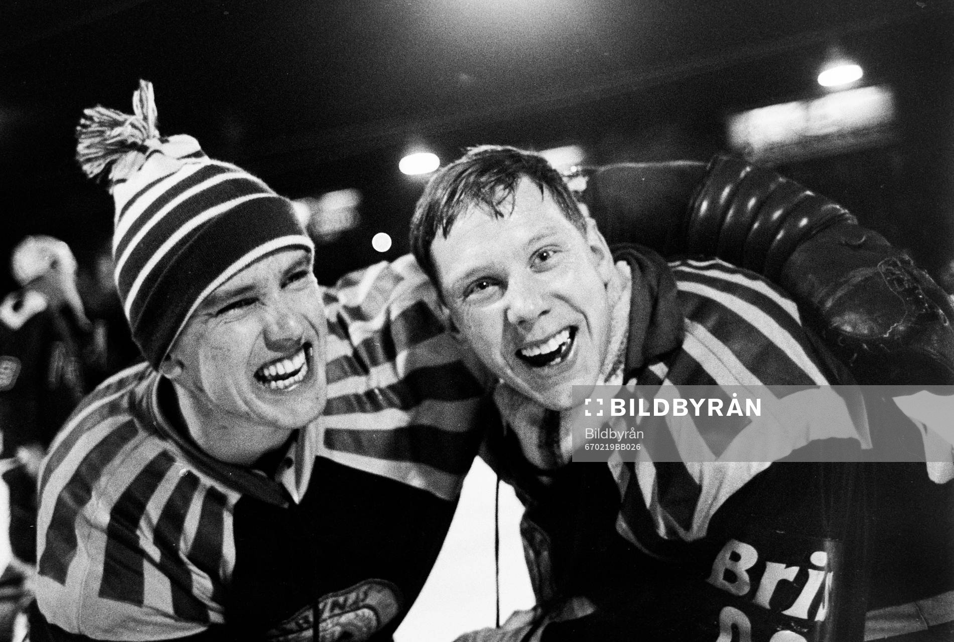 Hans Dahllöf målvakt och Håkan Wickberg, Brynäs jublar