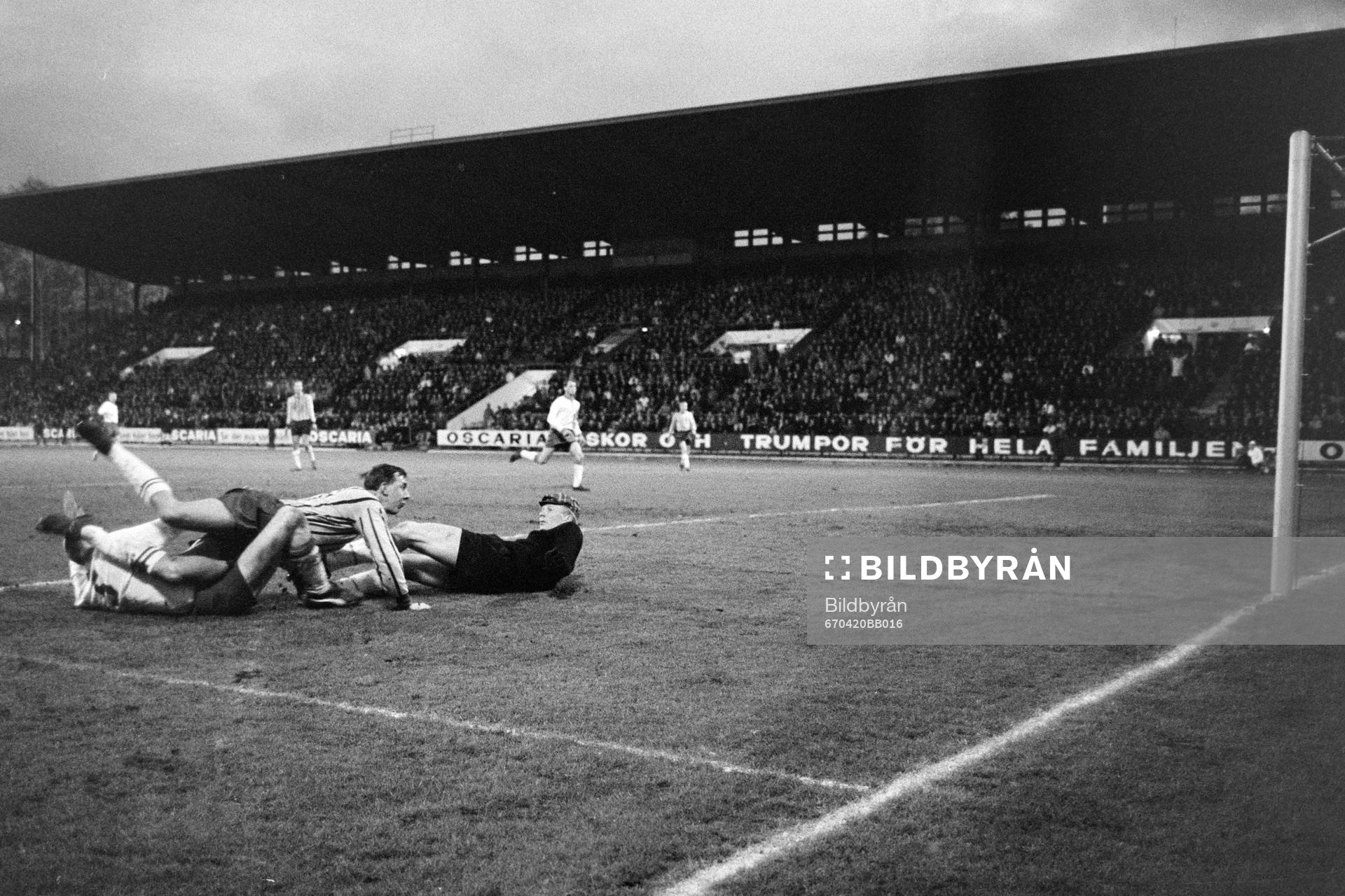 Kay Wiestål, Djurgården gör 0-1 på Bengt Lindström,
