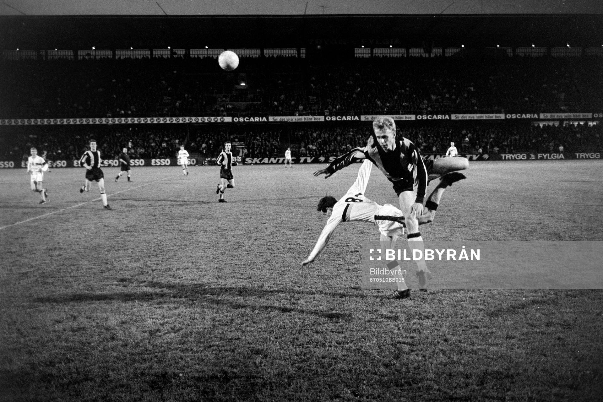 Tord Grip, AIK och Björn Carlswärd, Hammarby i en närkamp