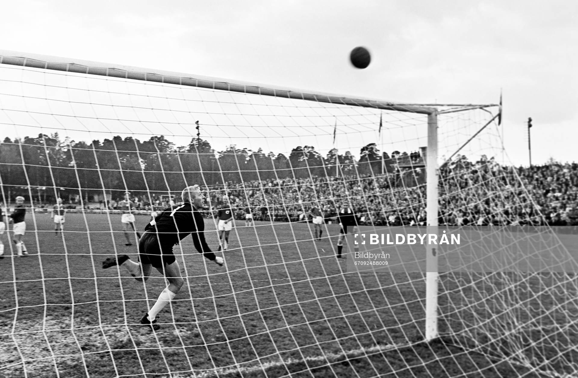 Situation framför degerfors målvakt