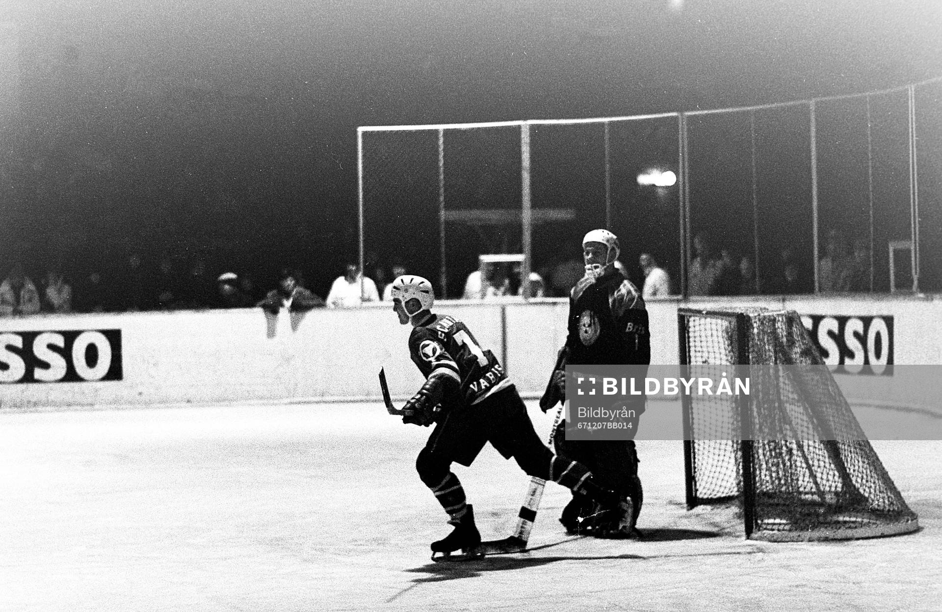 Stig-Goran Johansson och brynäs målvakt