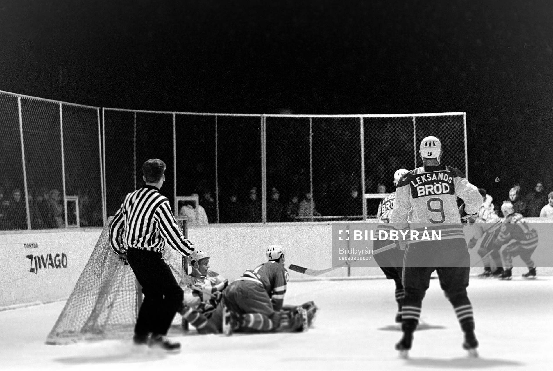 Situation framför leksands målvakt Christer Abrahamsson