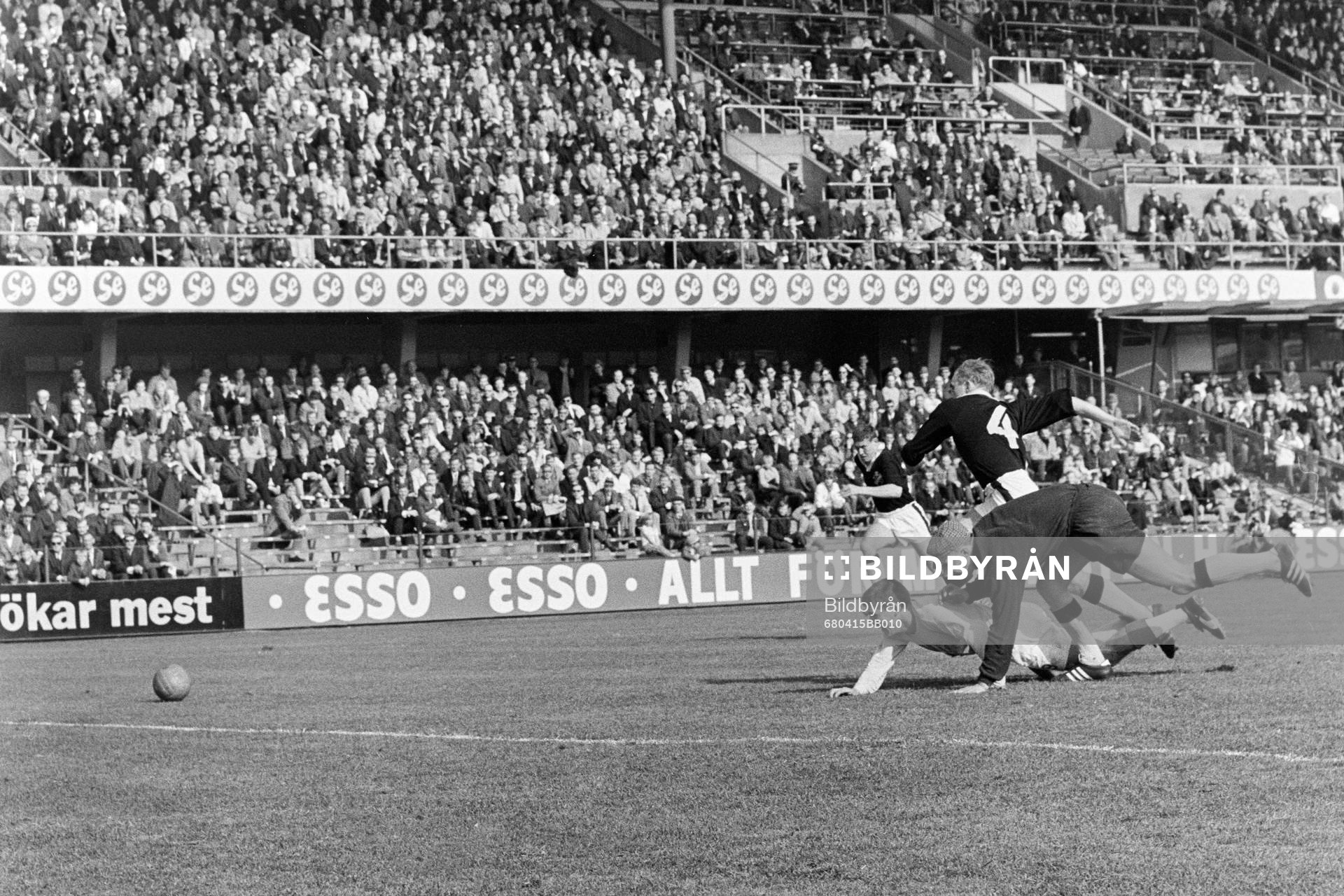 Situation framför Leif Hult, målvakt i AIK