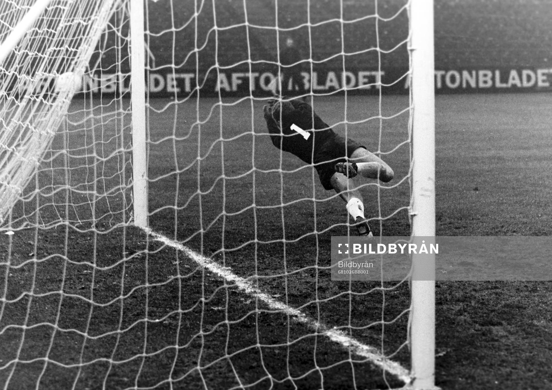 Fotboll, Kval, Allsvenskan, Sirius - Jönköping, 2-3. Rolf