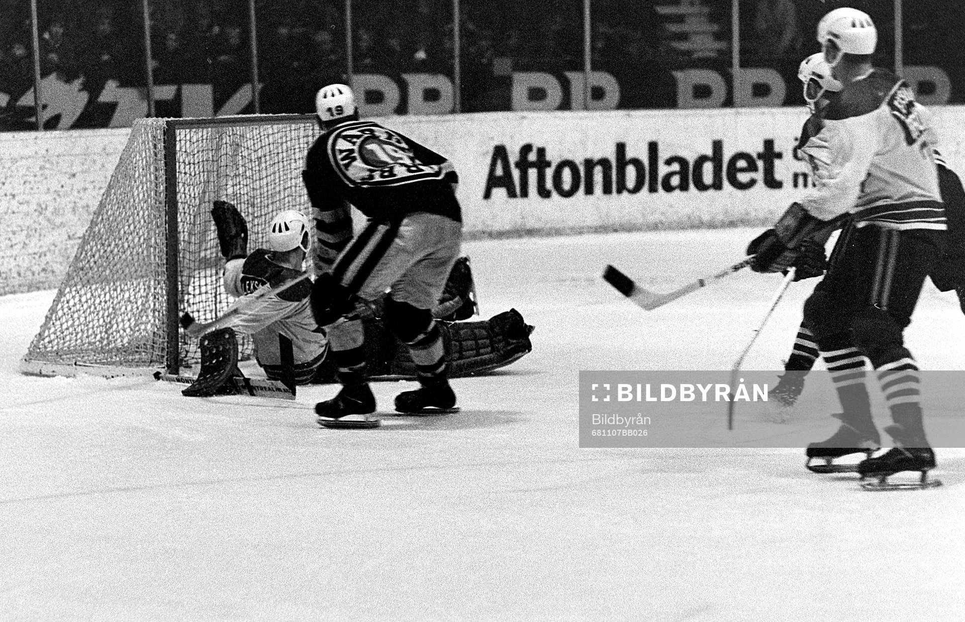 Situation framför leksands målvakt Christer Abrahamsson