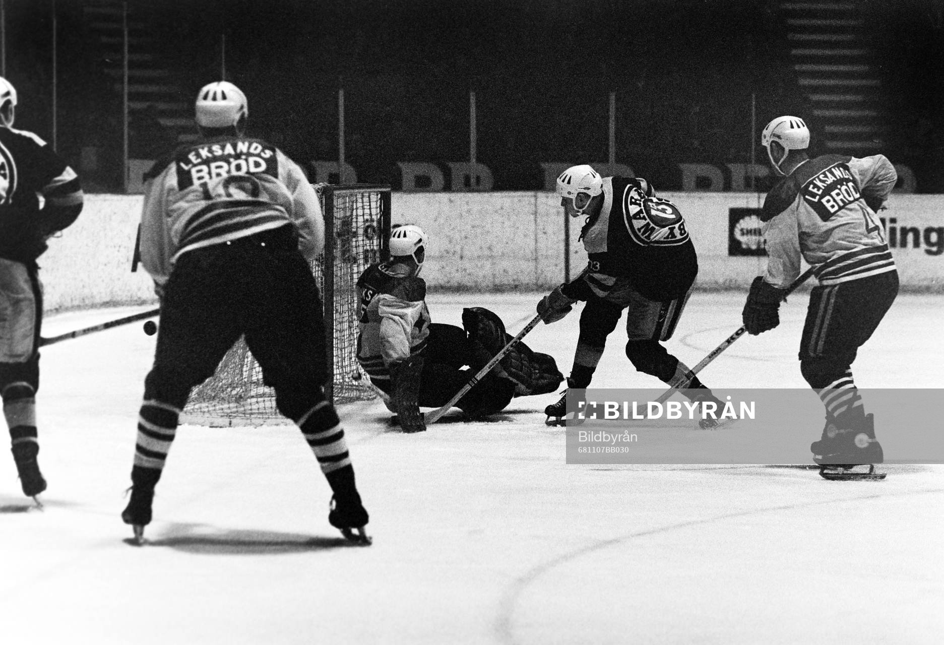 Situation framför leksands målvakt Christer Abrahamsson