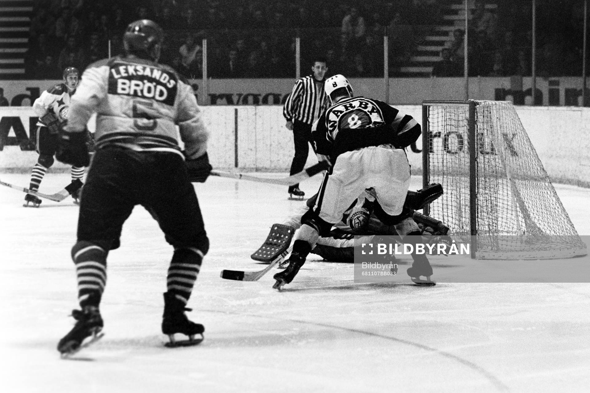 Situation framför leksands målvakt Christer Abrahamsson