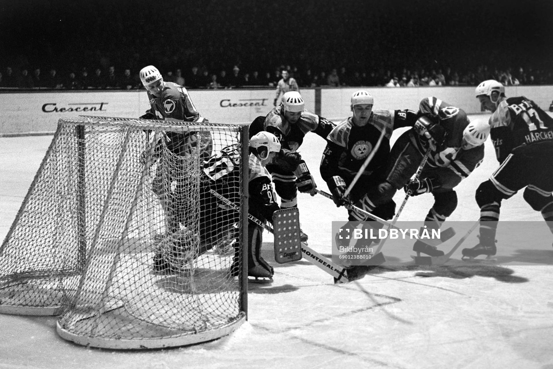Situation framför William Löfqvist, målvakt i Brynäs