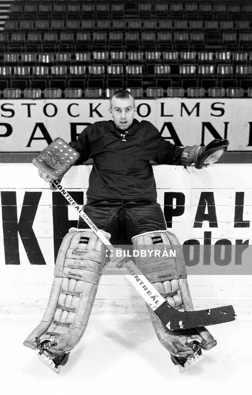 Leif Holmqvist, målvakt i Sverige