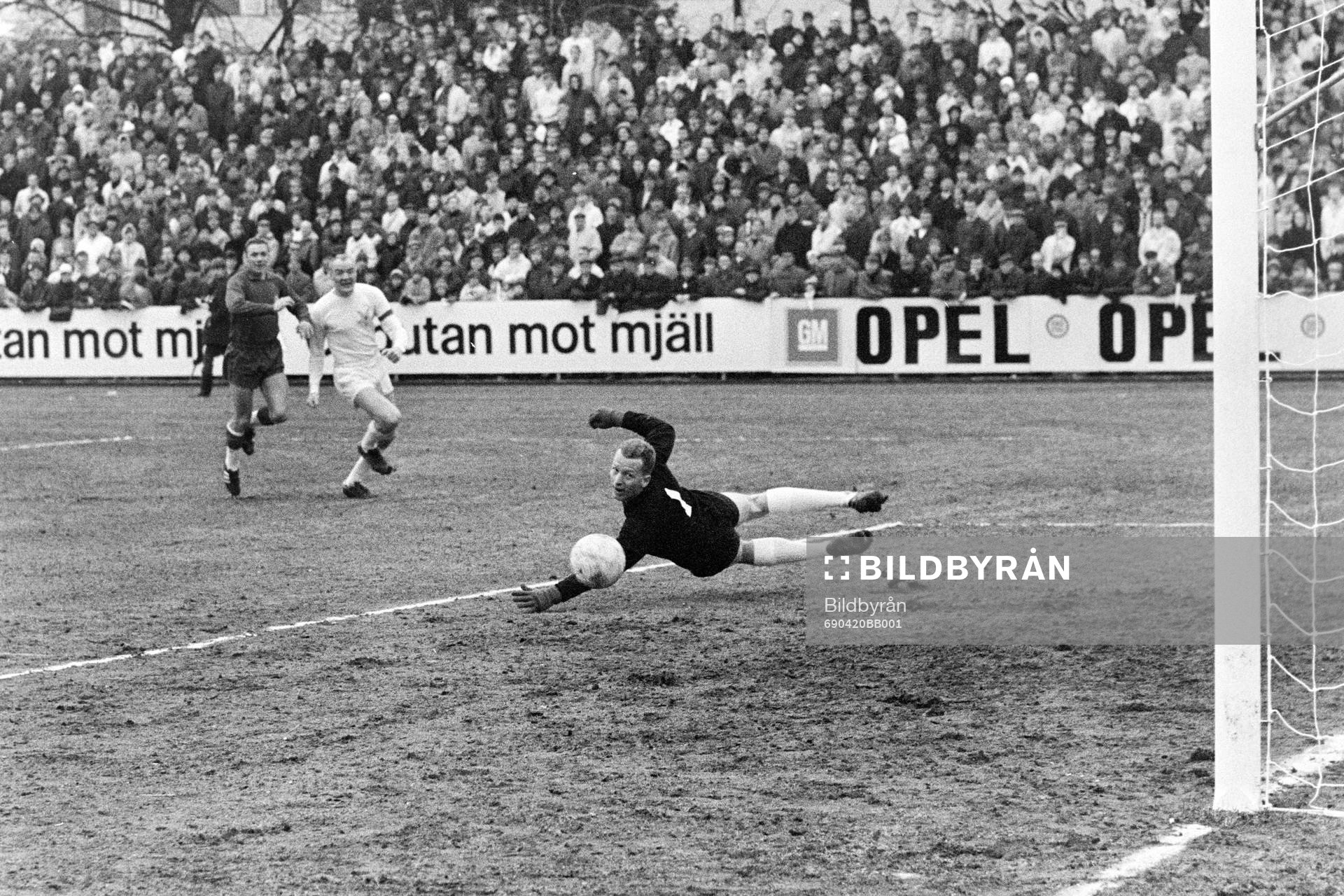Fotboll, Allsvenskan, Sirius - Öster, 0-0: Rolf Marinus, målvakt i Sirius.