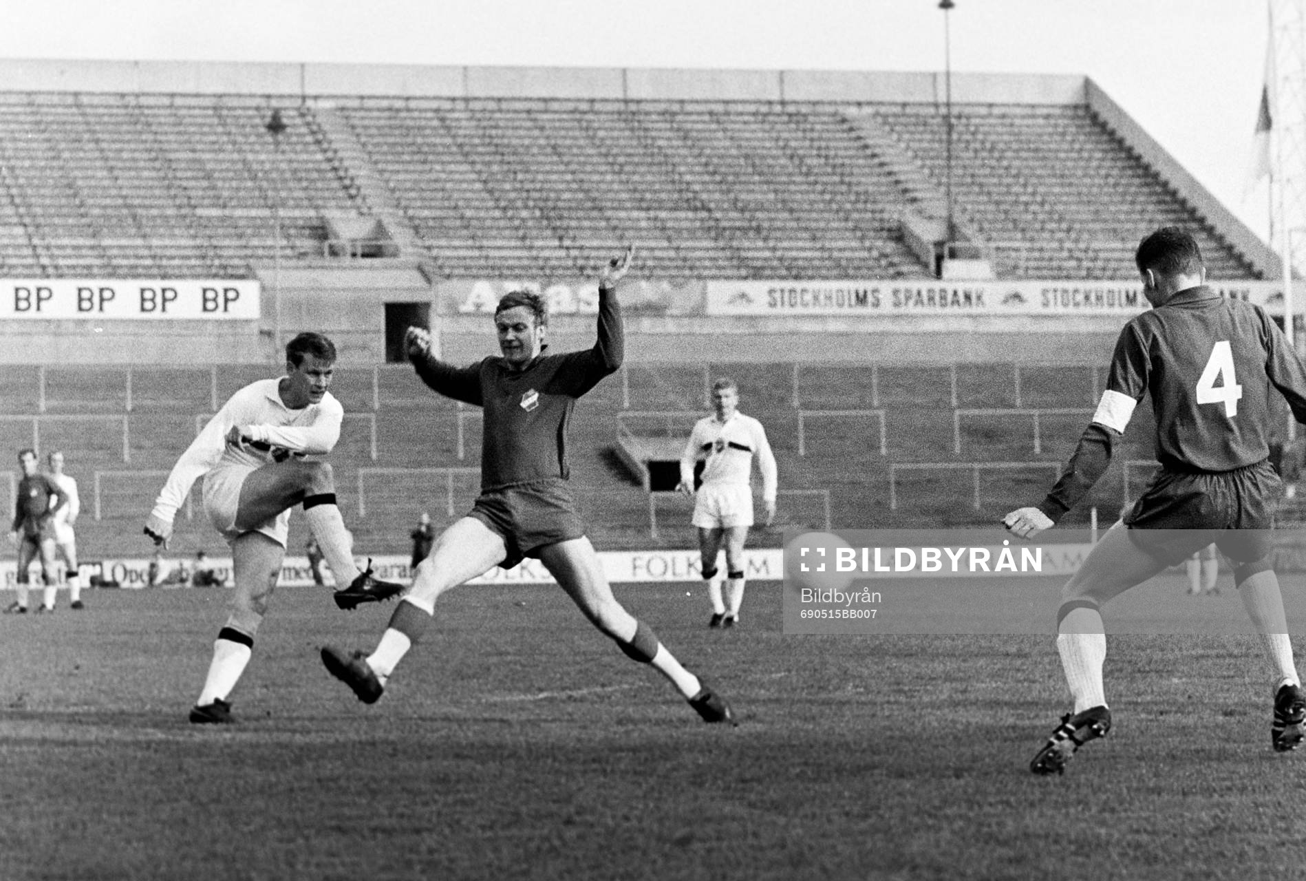 AIK:s Kurt Andersson oroar östers försvar