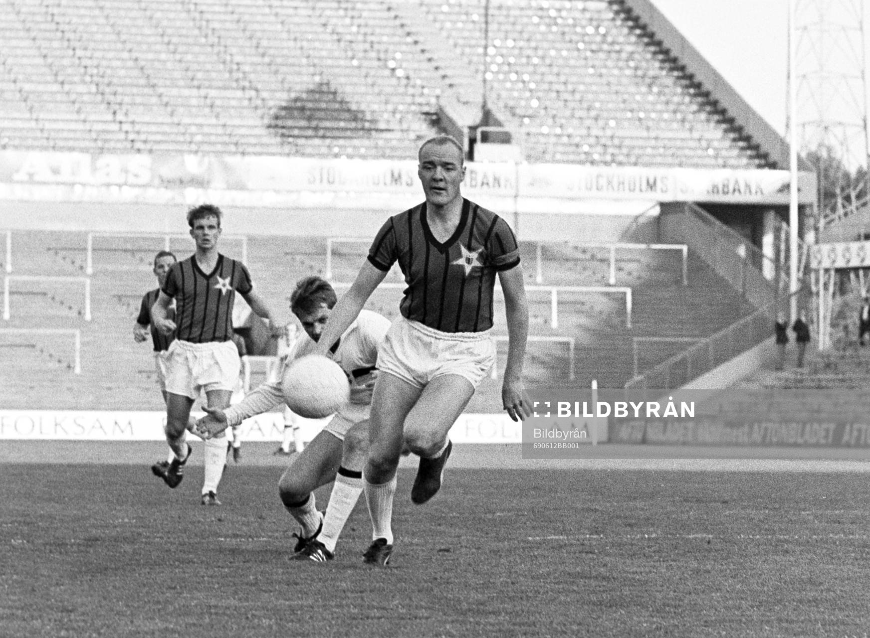 Hans Mild, Sirius med bollen