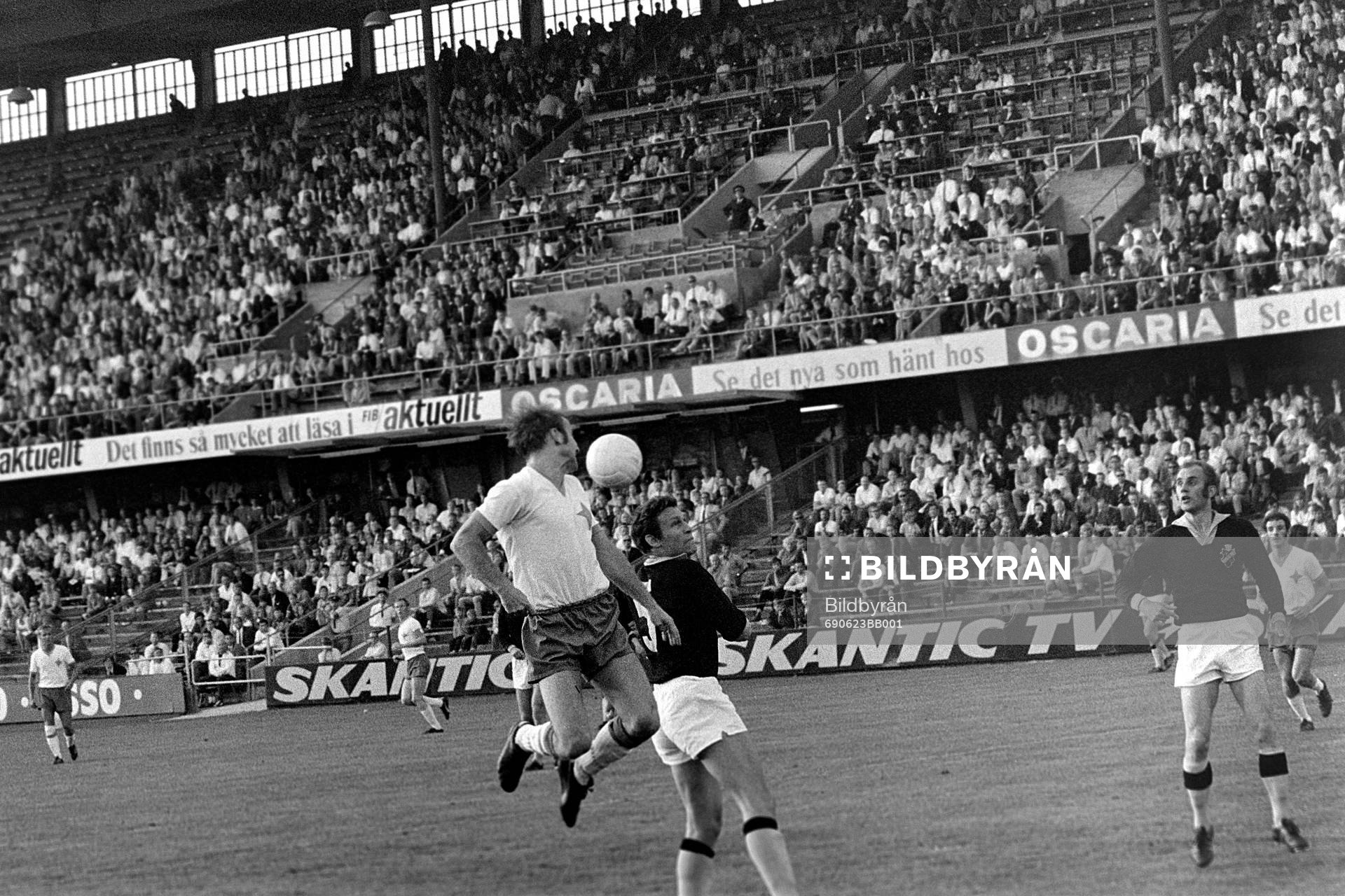 Fotboll, Svenska Cupen, Final, AIK - Norrköping, 0-1: Kamp om bollen.